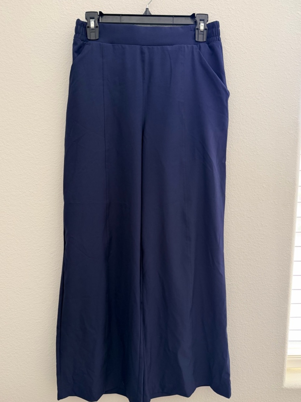 Fabletics navy wide leg trouser/lounge pant.